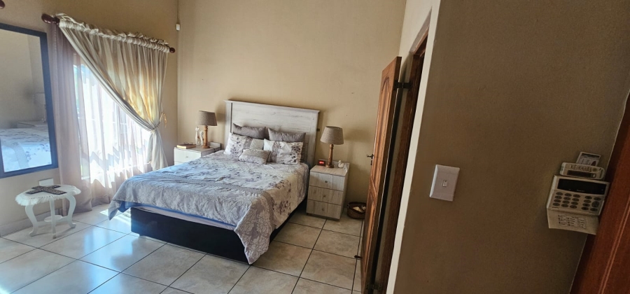 2 Bedroom Property for Sale in Wigwam North West